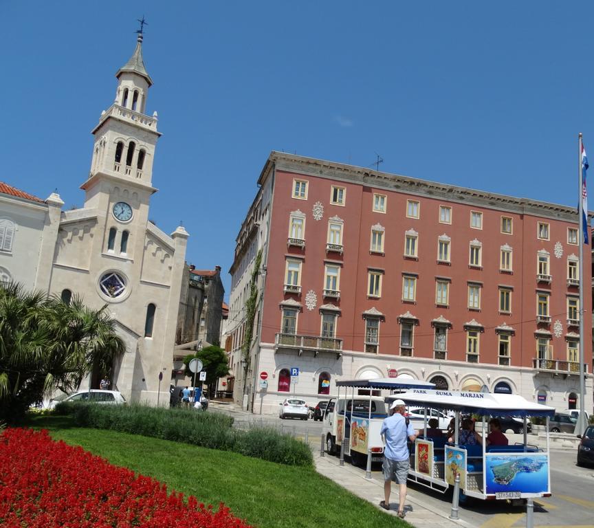 Guesthouse Marileo Split Bagian luar foto